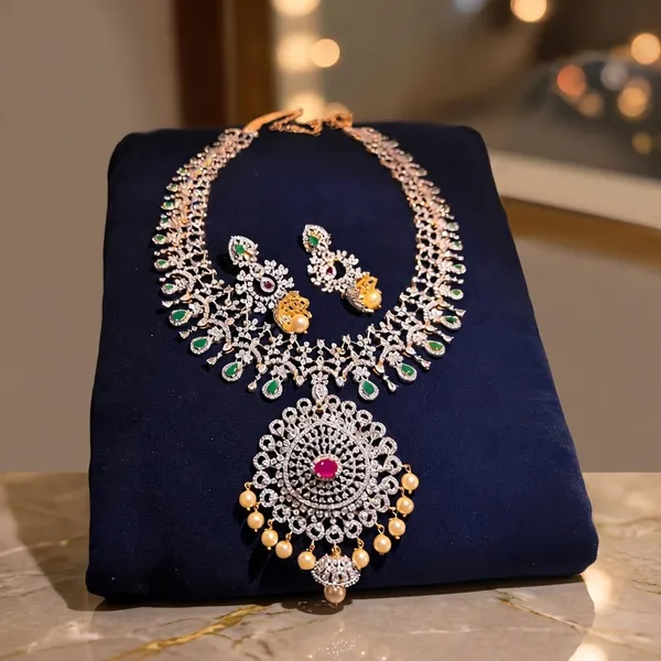 Multicolor_Alloy_Pearl_Diamond_Pendant_Necklace_For_Women