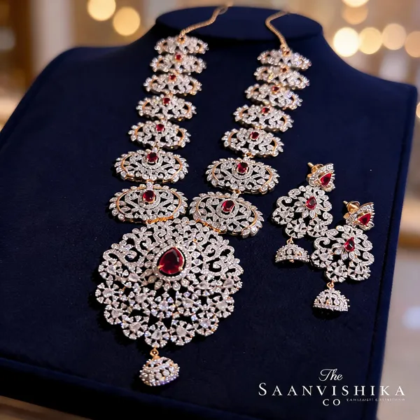 Red_Alloy_Grand_Pendant_Diamond_Necklace_For_Women