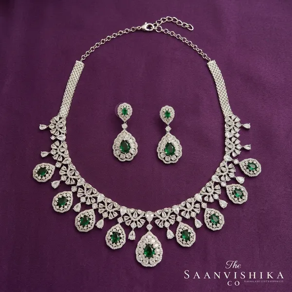 Green_Alloy_Hexagonal_Droplet_Necklace_With_Earrings_For_Women