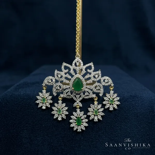 Green_Alloy_Floral_Diamond_Maang_Tikka_For_Women
