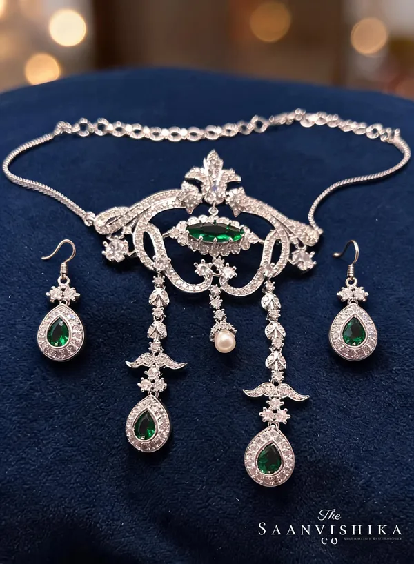 Green_Alloy_Pearl_Gemstone_Necklace_With_Earrings_For_Women