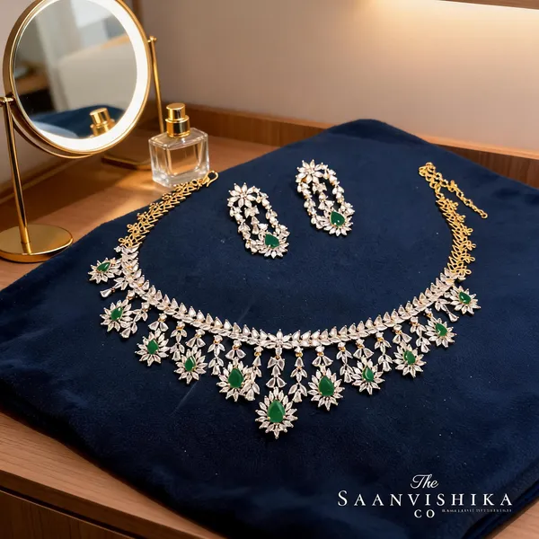 Green_Alloy_Droplet_Necklace_With_Earrings_For_Women
