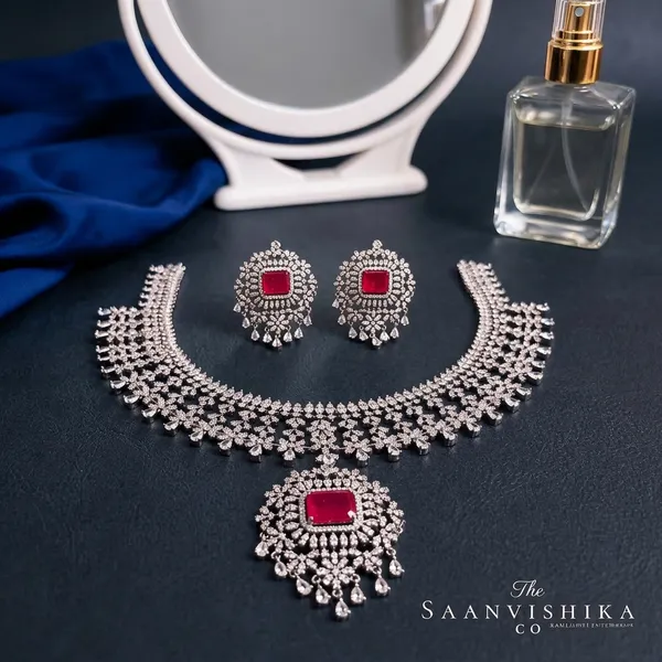 Red_Alloy_Detachable_Pendant_Necklace_With_Earrings_For_Women
