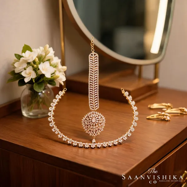 Golden_Alloy_Bridal_Maang_Tikka_For_Women
