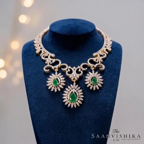 Modern_Triple_Gemstone_Hexa_Necklace_Emerald
