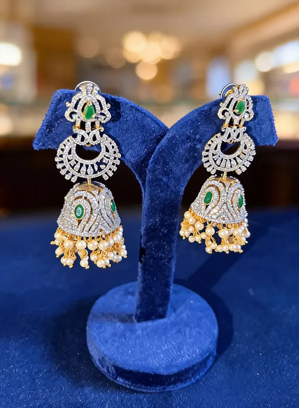 Grand_Designer_Pearls_Jhumka_Earrings