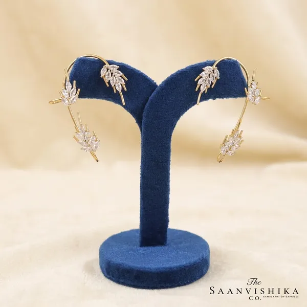 Golden_Alloy_Cz_Diamond_Earcuffs_For_Women