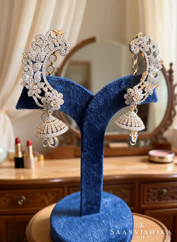Golden_Alloy_Full_Ear_Designer_Earcuffs_For_Women