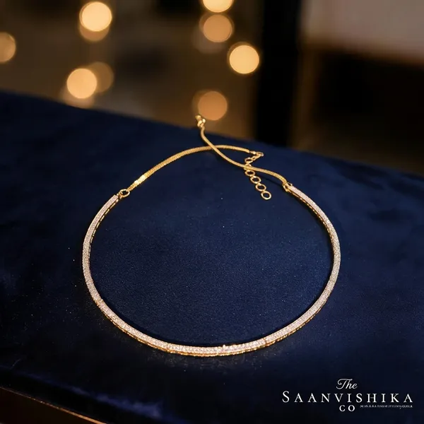 Golden_Alloy_Flexible_American_Diamond_Kante_Necklace_For_Women