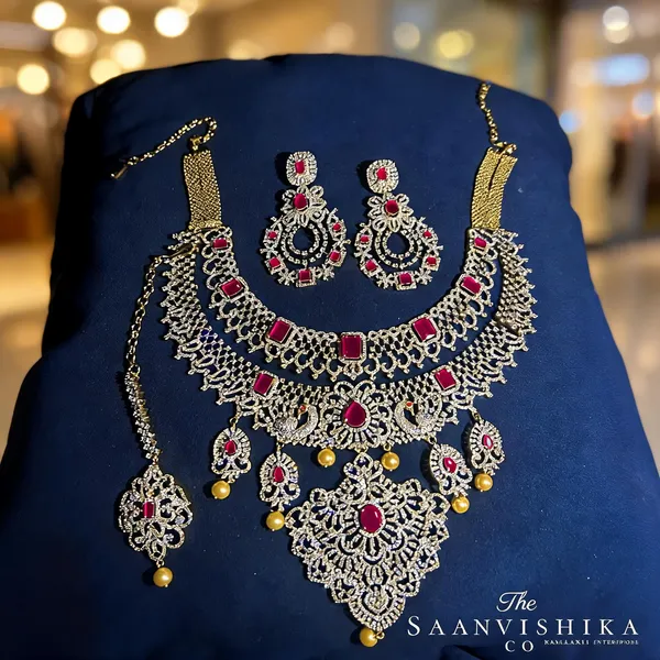 Red_Alloy_5-In-1_Bridal_Necklace_Set_For_Women
