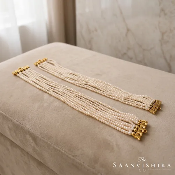 White_Alloy_Pearl_Earchain_For_Women