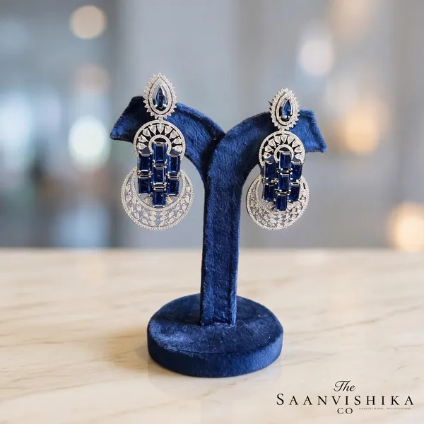 Blue_Alloy_Fusion_Chandbali_Earrings_For_Women