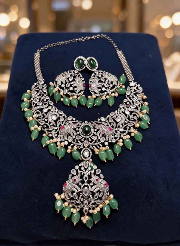 Green_Alloy_Victorian_Elephant_Detachable_Necklace_For_Women