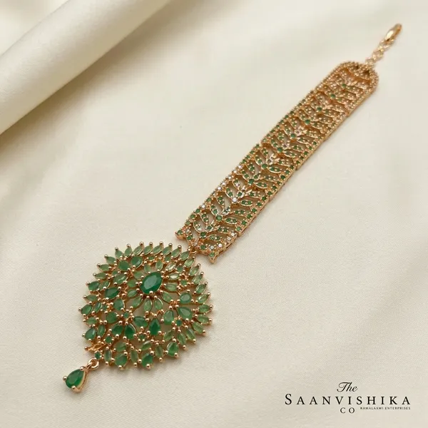 Multicolor_Alloy_Emerald_Bridal_Maang_Tikka_For_Women