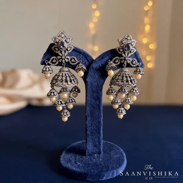 Purple_Alloy_Victorian_Bridal_Pearl_Jhumka_For_Women