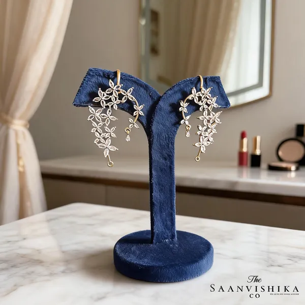 Golden_Alloy_Floral_Earcuffs_For_Women
