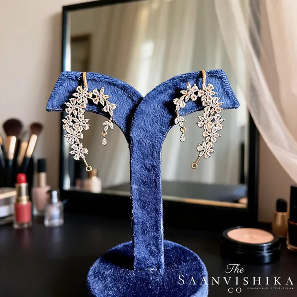Golden_Alloy_American_Diamond_Earcuffs_For_Women