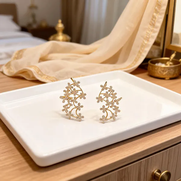 Golden_Alloy_Blend_Uncut_Stone_Bugadi_Ear_Cuff_For_Women