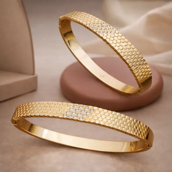 Gold_Textured_Bangle_With_Crystal_Embellishments_For_Women
