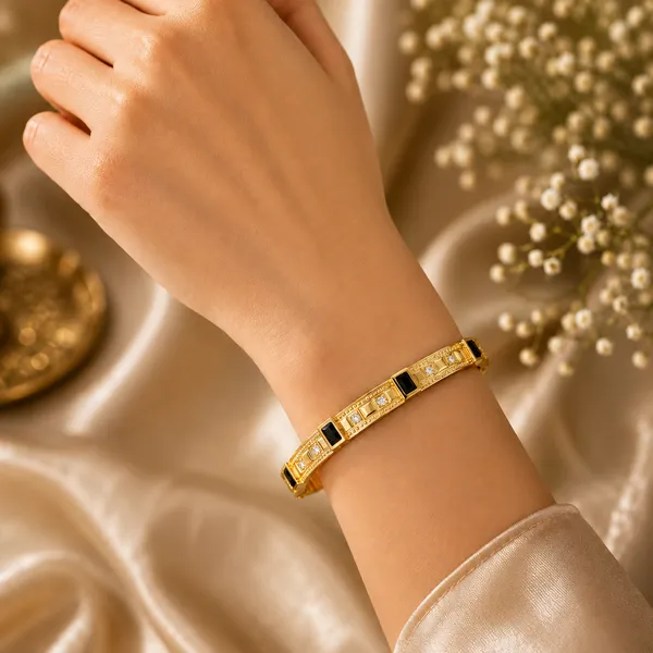 Gold_Plated_Ridged_Crystal_Studded_Bangle_For_Women