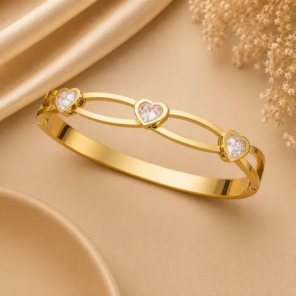 Gold_Plated_Heart_Shaped_Crystal_Bangle_Bracelet_For_Women