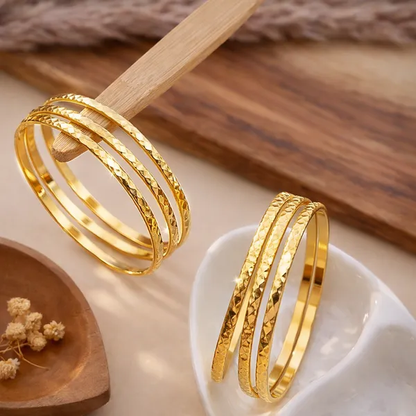 Stack_Gold_Bangles