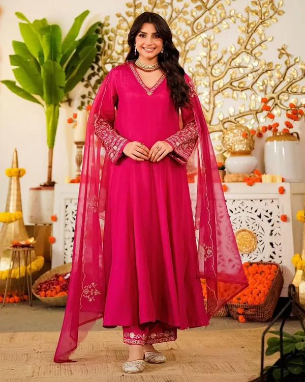 Pink_Georgette_Embroidered_Anarkali_Suit_Set_for_Women