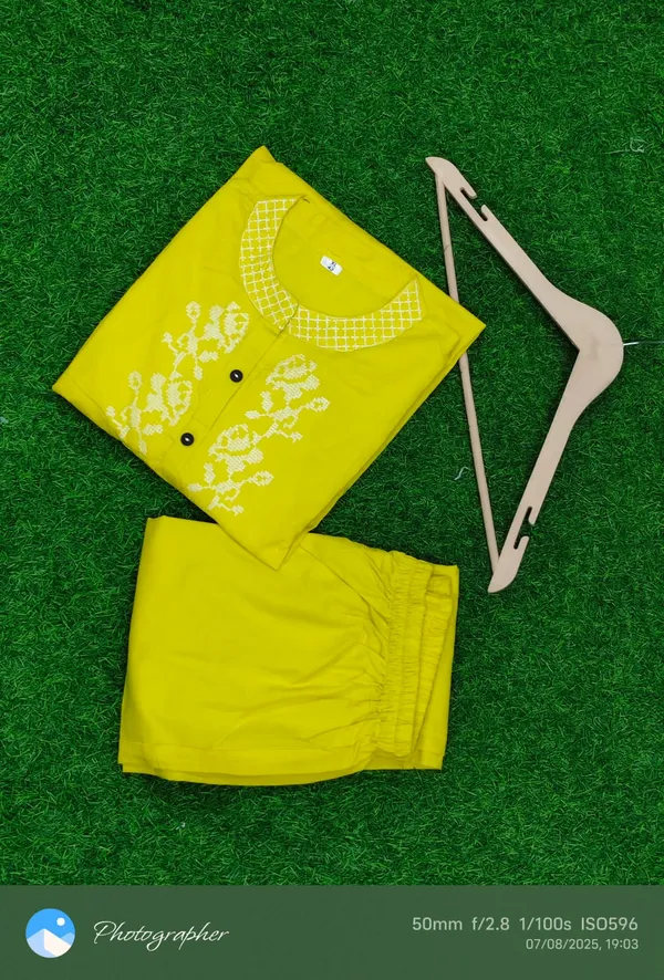 Yellow_Embroidered_Kurta_Set_with_Balloon_Sleeves_for_Women