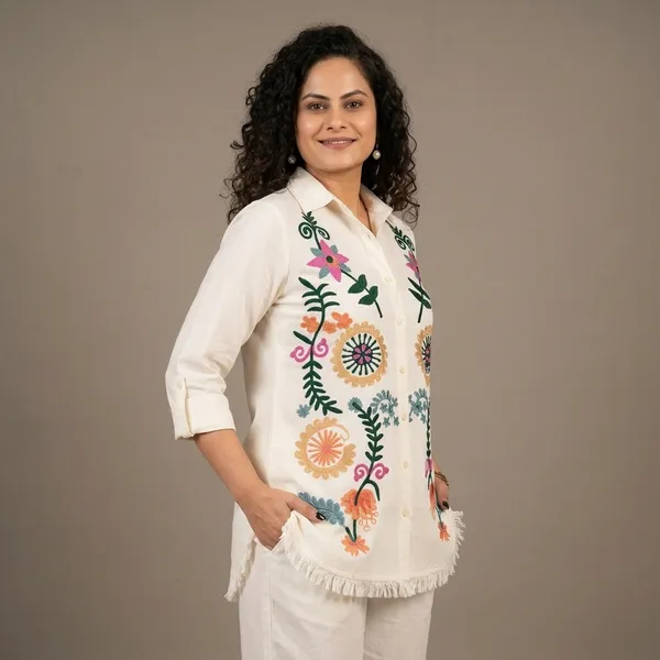 Off-White_Embroidered_Cotton_Kurta_Pant_Set_for_Women