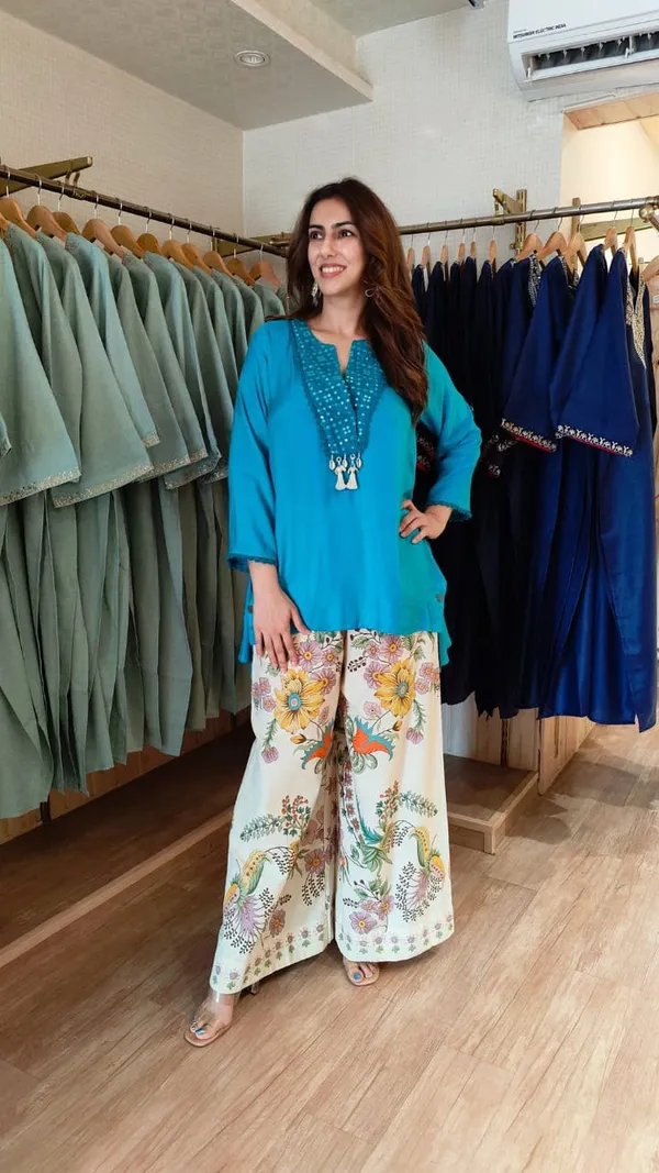 Turquoise_Embellished_Kurti_with_Floral_Printed_Palazzo_Set_for_Women