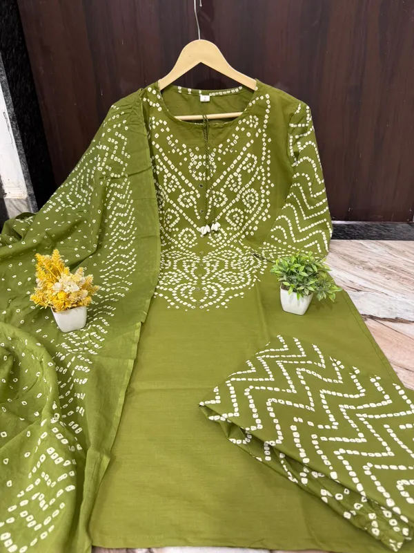Green_Cotton_Bandhani_Print_Kurta_Dupatta_Set_for_Women