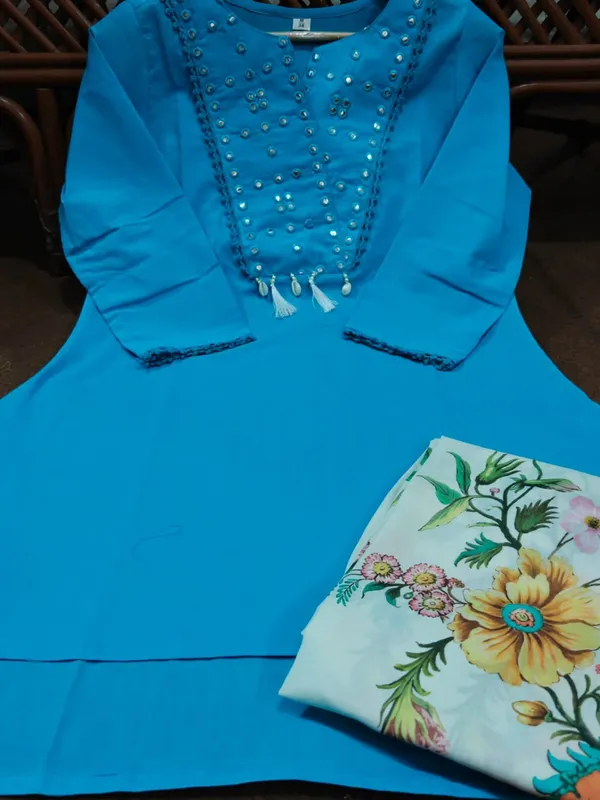 Turquoise_Embellished_Kurti_with_Floral_Printed_Palazzo_Set_for_Women