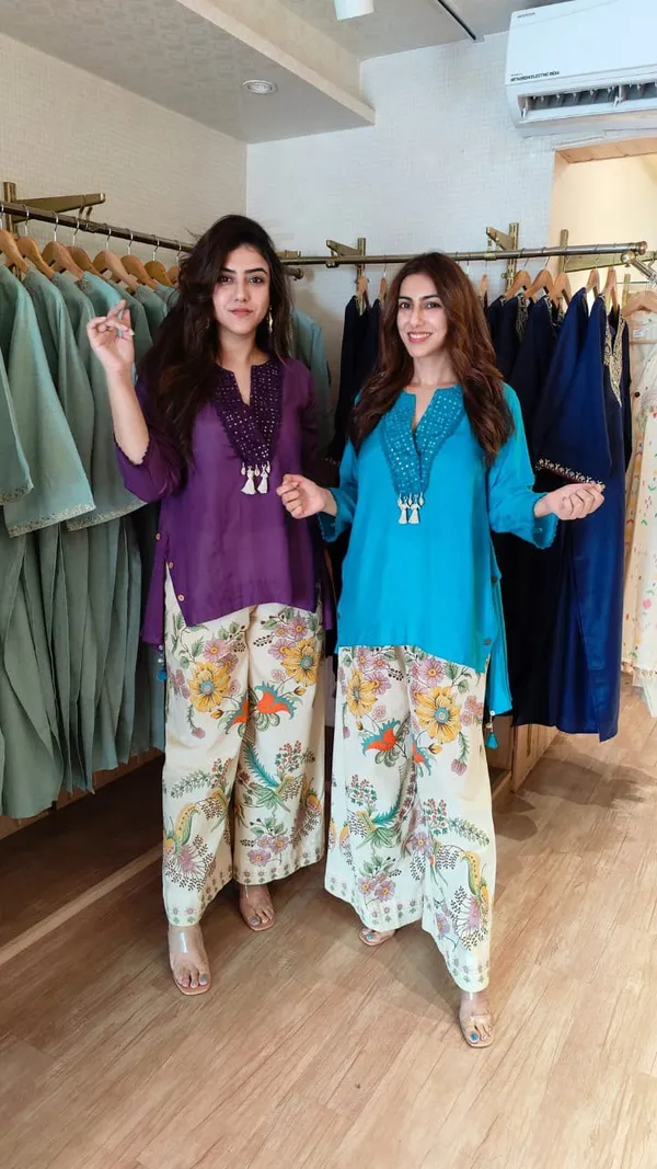 Turquoise_Embellished_Kurti_with_Floral_Printed_Palazzo_Set_for_Women