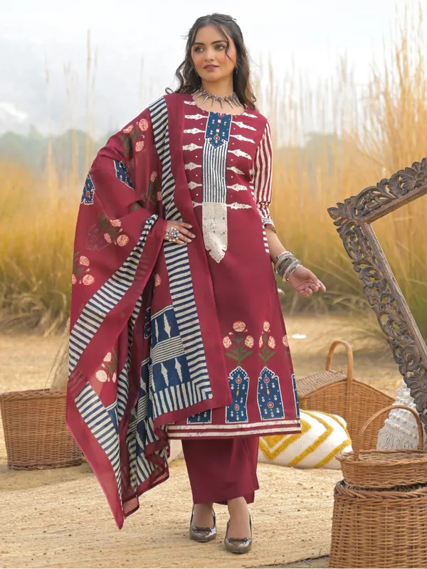 Maroon_Cotton_Printed_Straight_Kurta_Set_with_Dupatta_for_Women