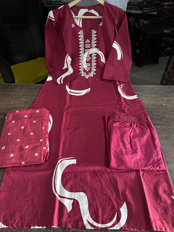 Maroon_Cotton_Printed_Straight_Kurta_Set_with_Dupatta_for_Women