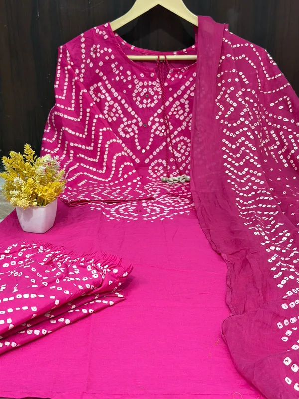 Magenta_Bandhani_Print_Suit_Set_with_Dupatta_for_Women