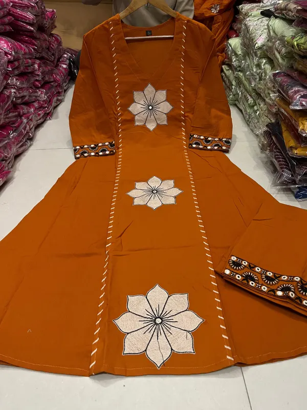 Orange_Floral_Embroidered_Kurta_Set_for_Women