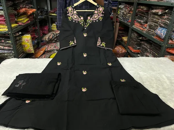 Black_Embroidered_Floral_Anarkali_Kurta_Set_for_Women