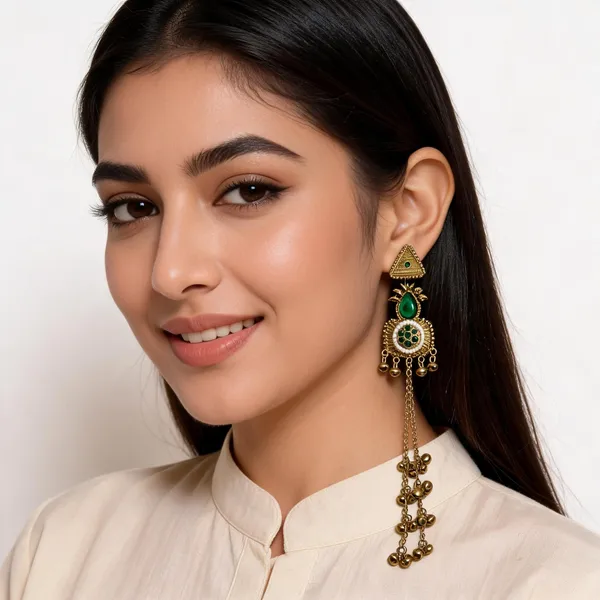 Gold_Toned_Green_Kashmiri_Ghungroo_Chandbali_Earrings_For_Women