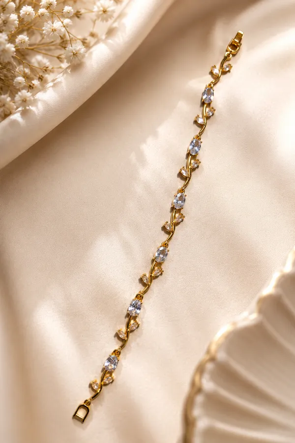 Tulip_Bloom_Bracelet_clear_colour_trendy_bracelet.