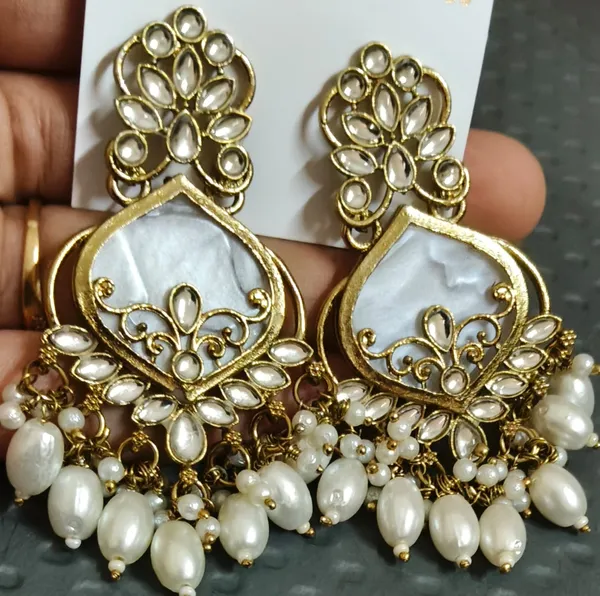 Gold_Brass_Chandbali_Earrings_For_Women
