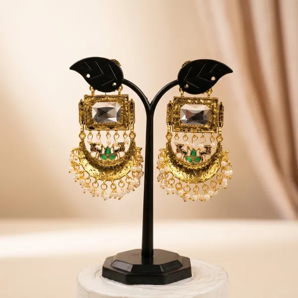 Gold_Brass_Chandbali_Earrings_For_Women