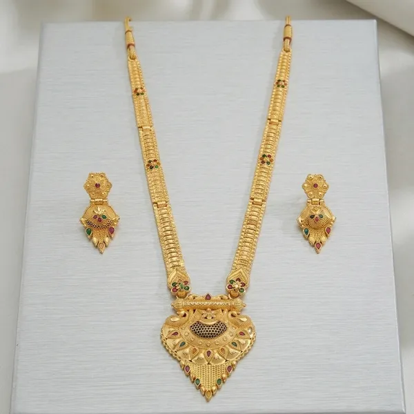 Gold_Brass_Necklace_Set_With_Earrings_For_Women