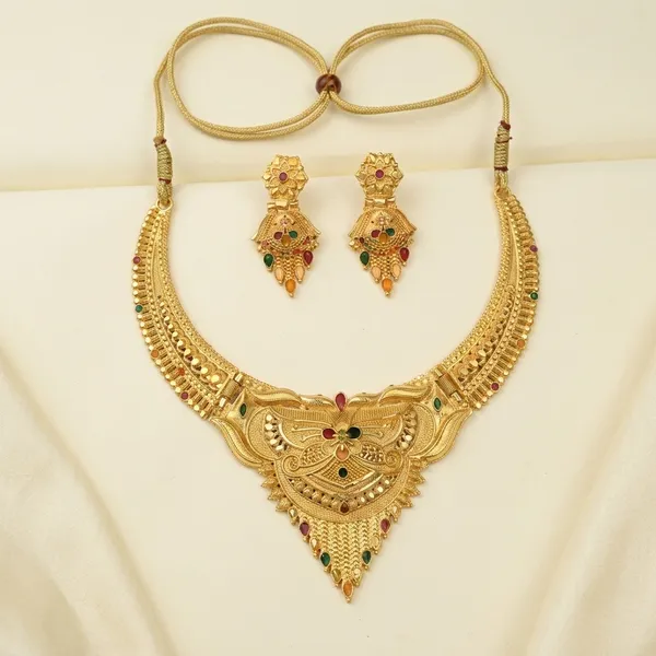 Gold_Brass_Necklace_Set_With_Earrings_For_Women