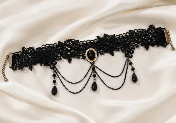 Ekayaa_Handmade_Lace_Statement_Necklace_015