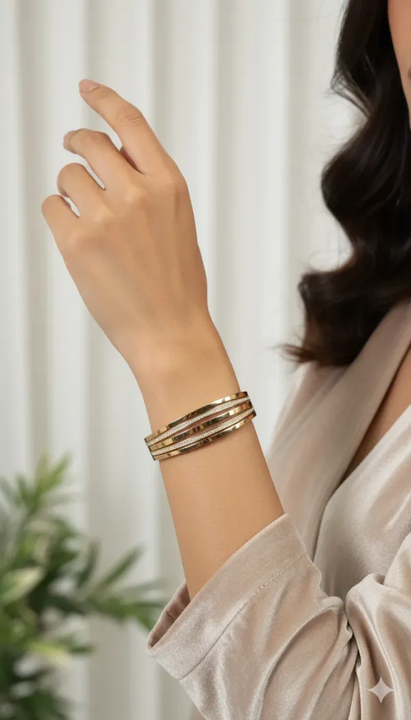 Stylish_Rose_Gold_Bracelet_With_Sparkling_Stones