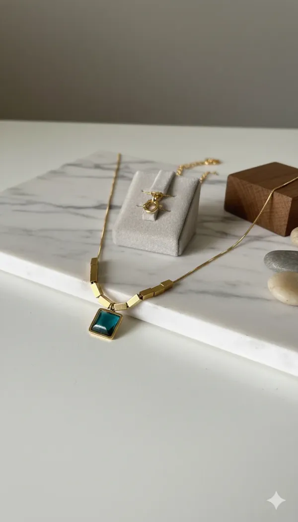 Gold_Plated_Necklace_With_Green_Stone_Pendant