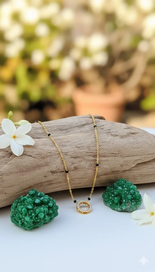 Eternal_Circle_Mangalsutra_Pendant