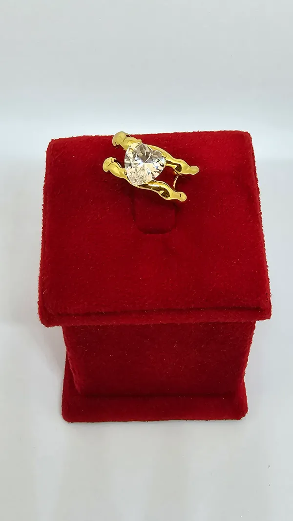 Heart_Shaped_Solitaire_Gold_Plated_Ring