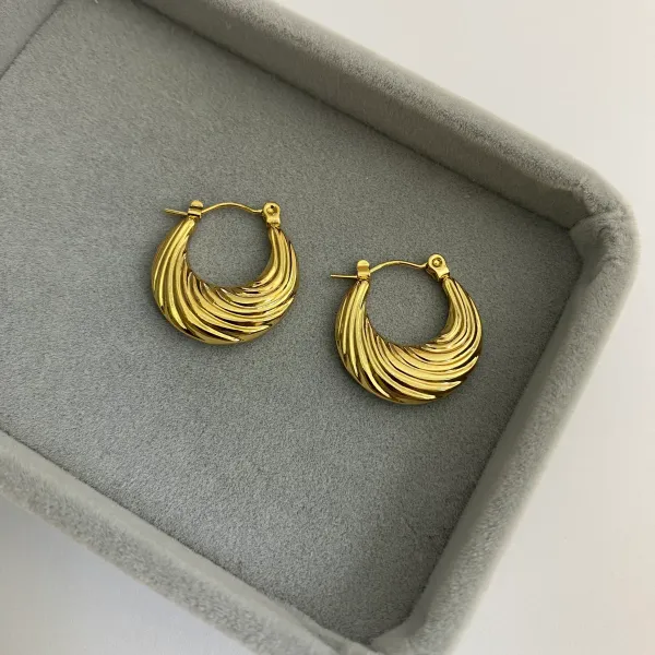Gold_Plated_Round_Shaped_Anti_Tarnish_Earrings